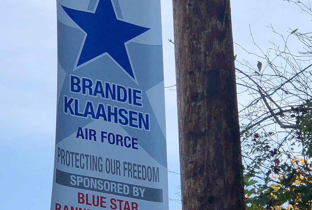 Klaahsen, Brandie