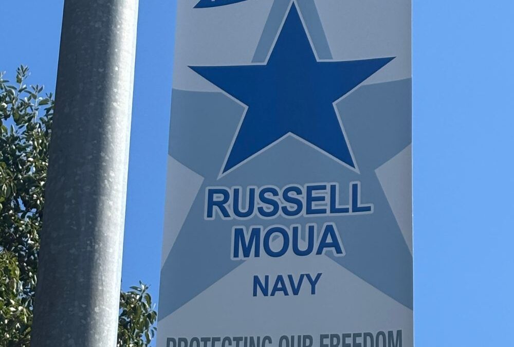Moua, Russell