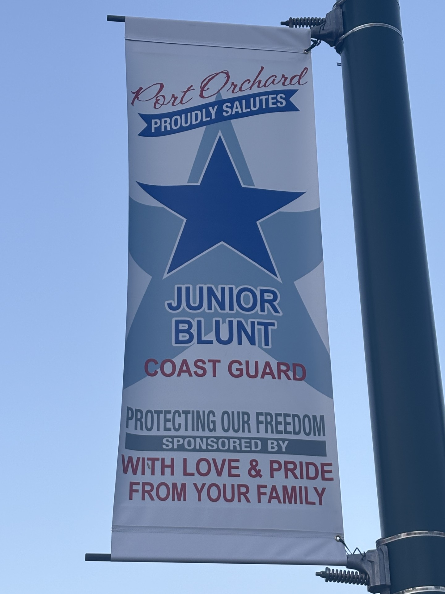 Blunt, Junior